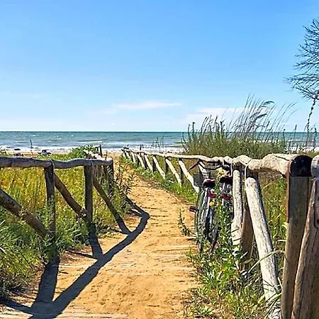 Choose Our Cozy Garden Hotel Lignano Sabbiadoro