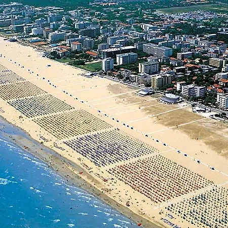 Choose Our Cozy Garden Hotel Lignano Sabbiadoro